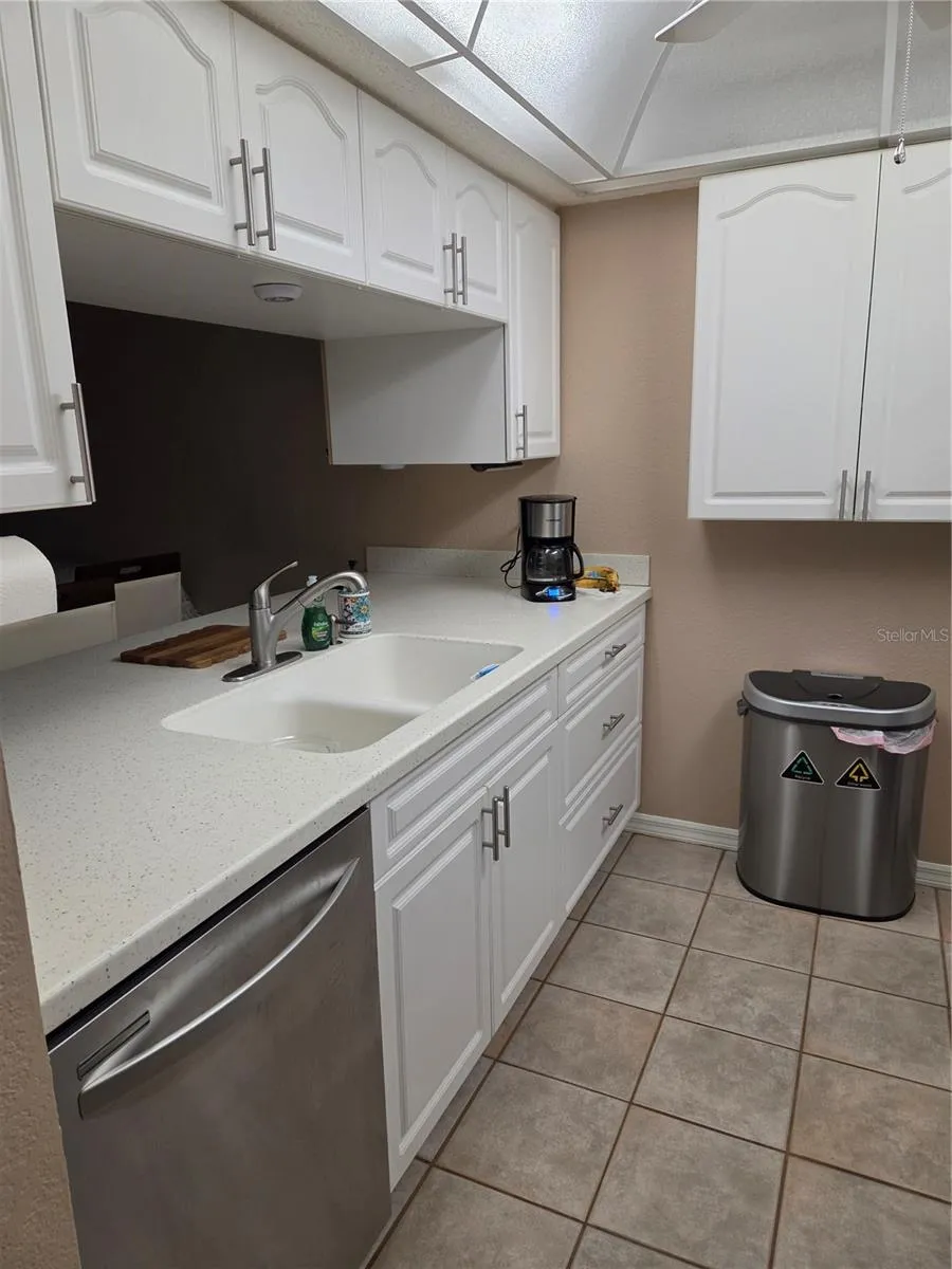 4016 OAKVIEW DRIVE #J8 Punta Gorda, FL 33980