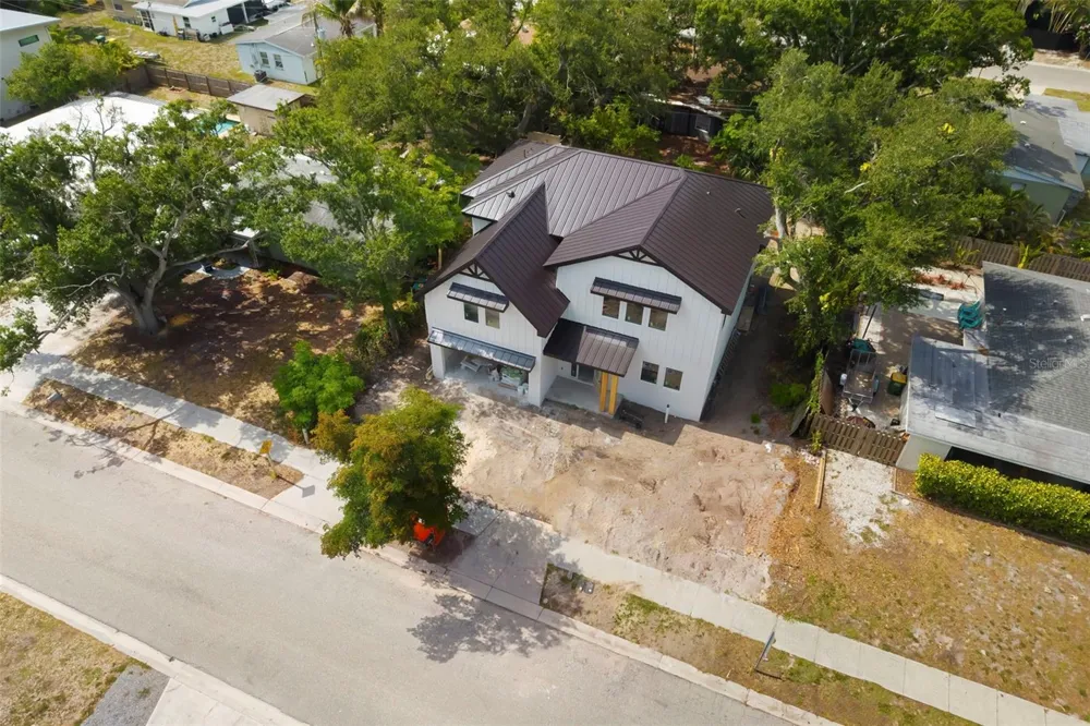 2114 FLOYD STREET Sarasota, FL 34239