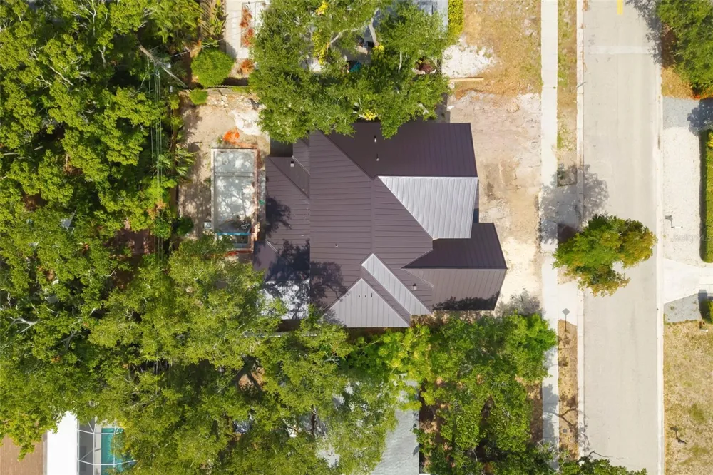 2114 FLOYD STREET Sarasota, FL 34239