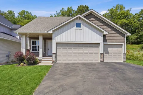 7801 Ava Trail