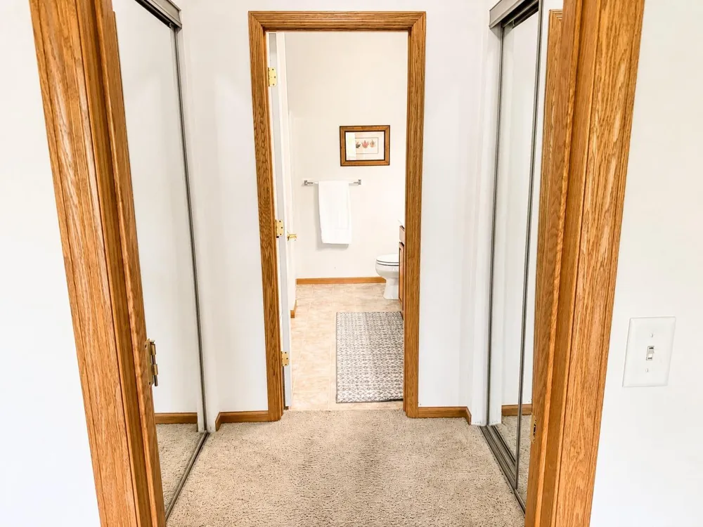 1246 Vernon Drive Carver, MN 55315