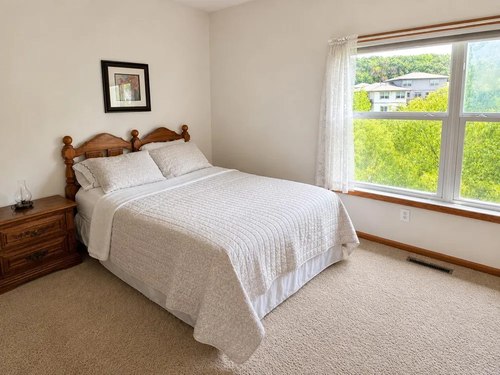 1246 Vernon Drive Carver, MN 55315
