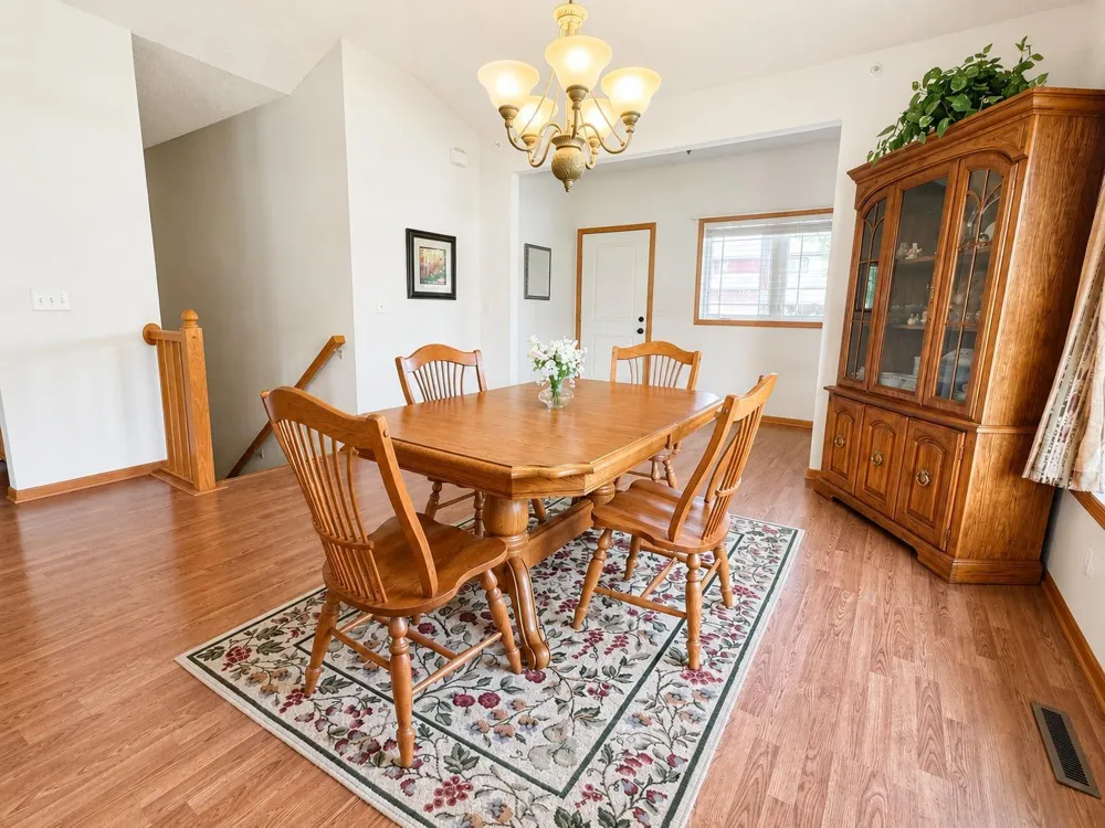 1246 Vernon Drive Carver, MN 55315