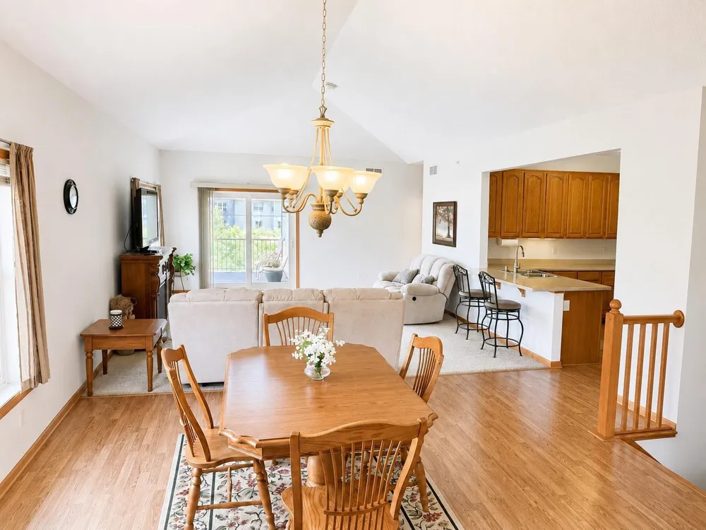 1246 Vernon Drive Carver, MN 55315