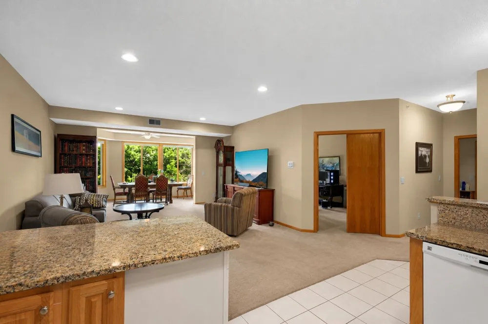 5985 Rowland Road #302 Minnetonka, MN 55343