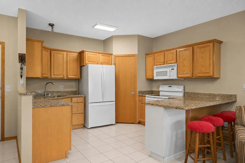 5985 Rowland Road #302 Minnetonka, MN 55343