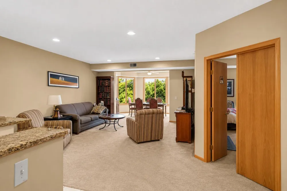 5985 Rowland Road #302 Minnetonka, MN 55343