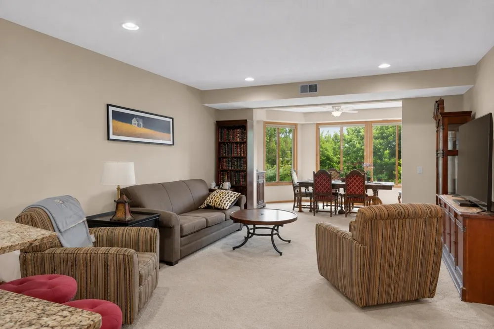 5985 Rowland Road #302 Minnetonka, MN 55343