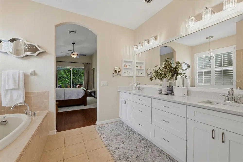 14828 MAN O WAR DRIVE Odessa, FL 33556