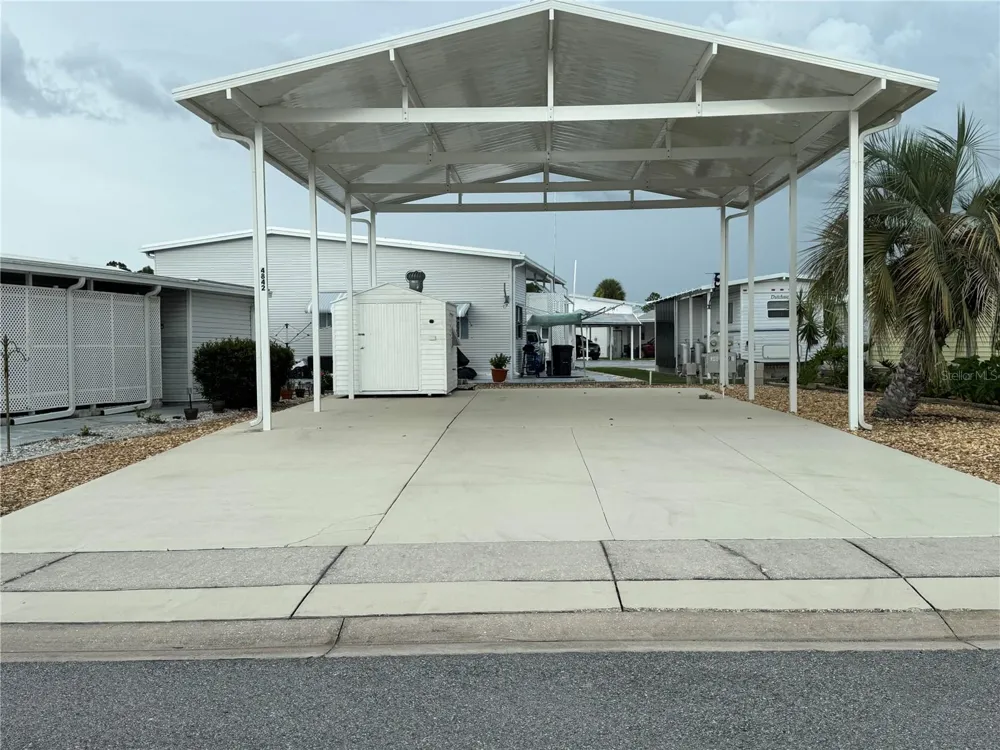 4842 BOBBY AVENUE #Lot 198 Zephyrhills, FL 33541