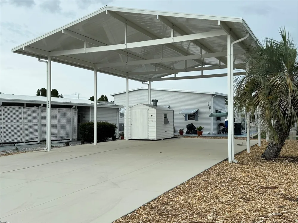 4842 BOBBY AVENUE #Lot 198 Zephyrhills, FL 33541
