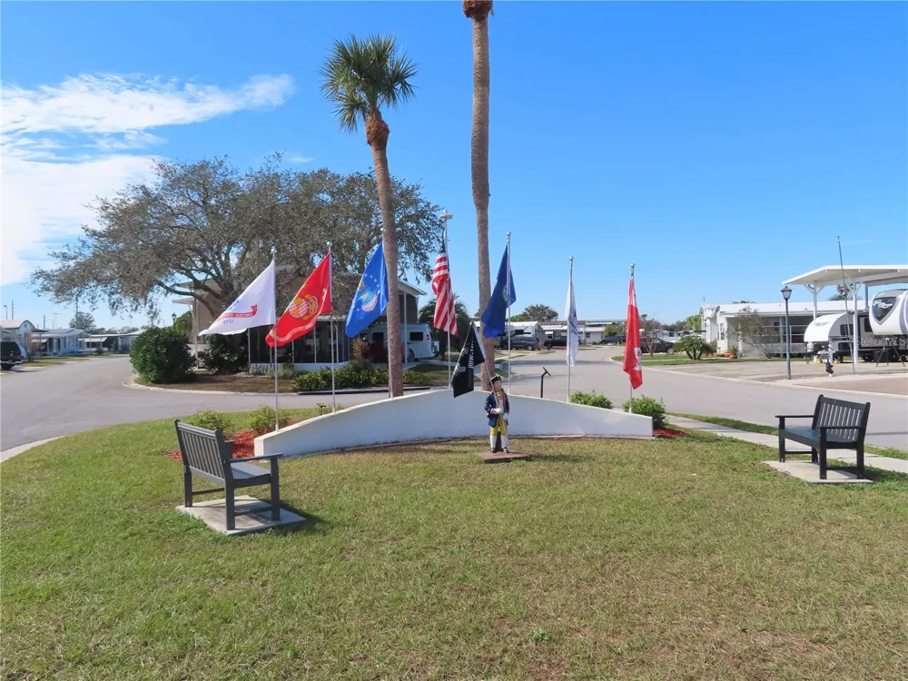 4842 BOBBY AVENUE #Lot 198 Zephyrhills, FL 33541