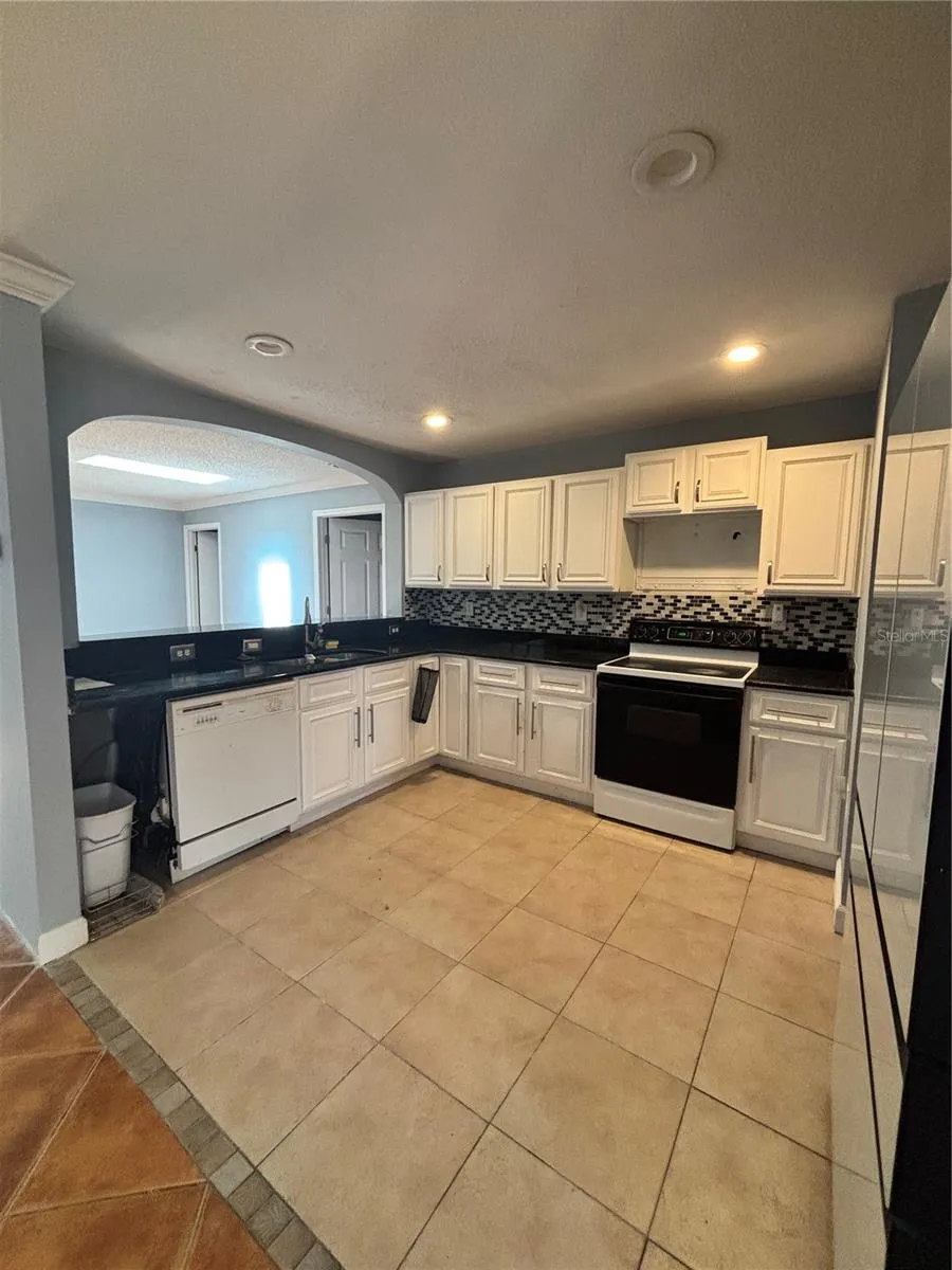 2487 HARBOUR WAY Winter Park, FL 32792