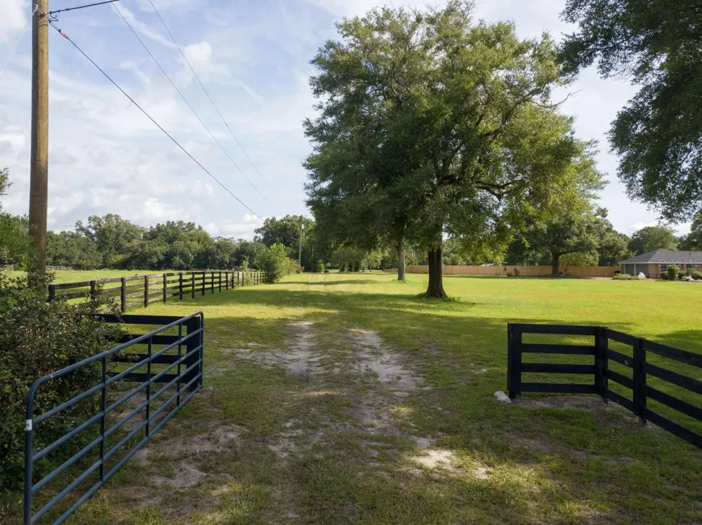 Lot 1 NW 94TH AVENUE Alachua, FL 32615