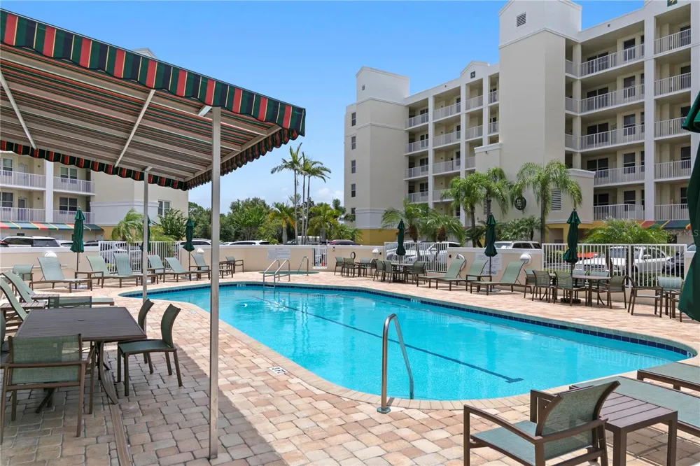 1200 COUNTRY CLUB DRIVE #1301 Largo, FL 33771