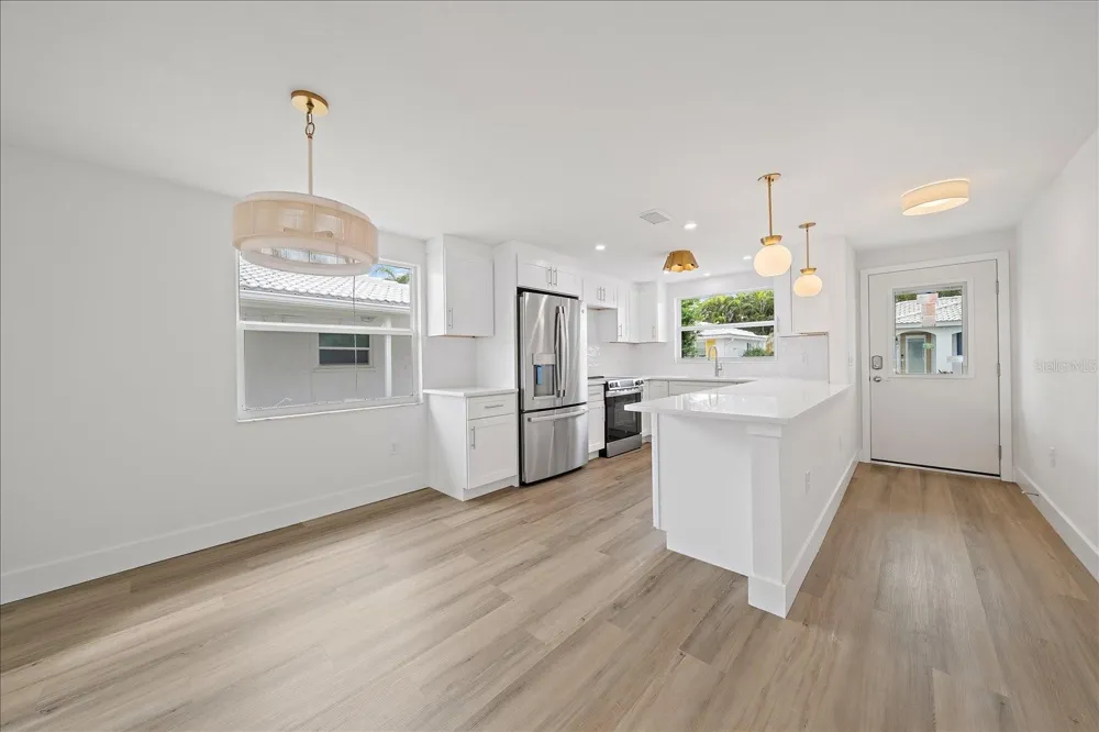 683 SPANISH DRIVE S #214 Longboat Key, FL 34228