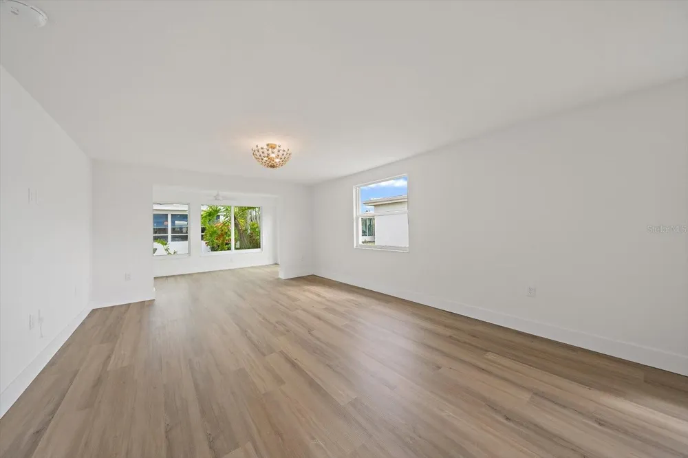 683 SPANISH DRIVE S #214 Longboat Key, FL 34228