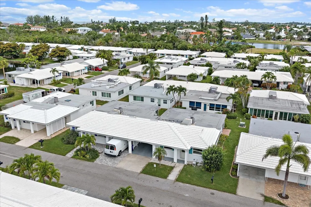 683 SPANISH DRIVE S #214 Longboat Key, FL 34228