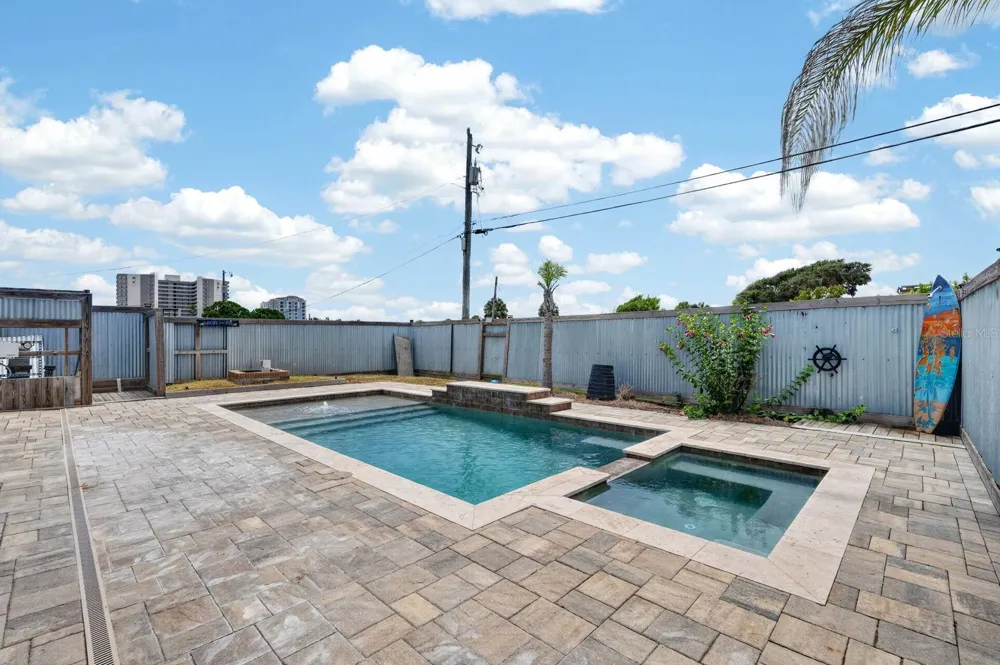 2071 S PENINSULA DRIVE Daytona Beach, FL 32118