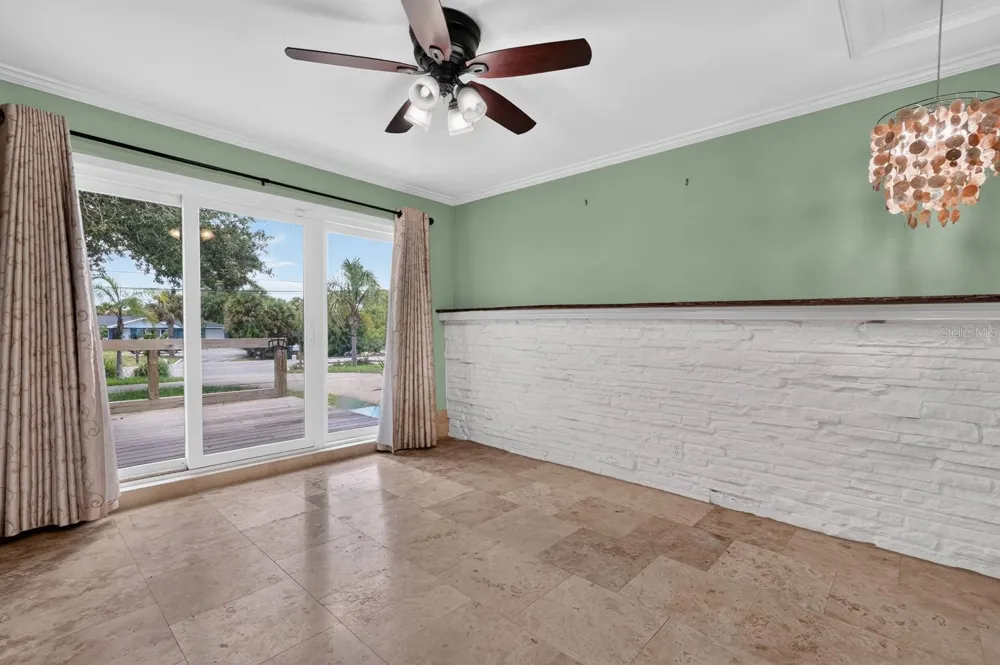 2071 S PENINSULA DRIVE Daytona Beach, FL 32118
