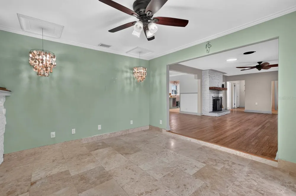 2071 S PENINSULA DRIVE Daytona Beach, FL 32118