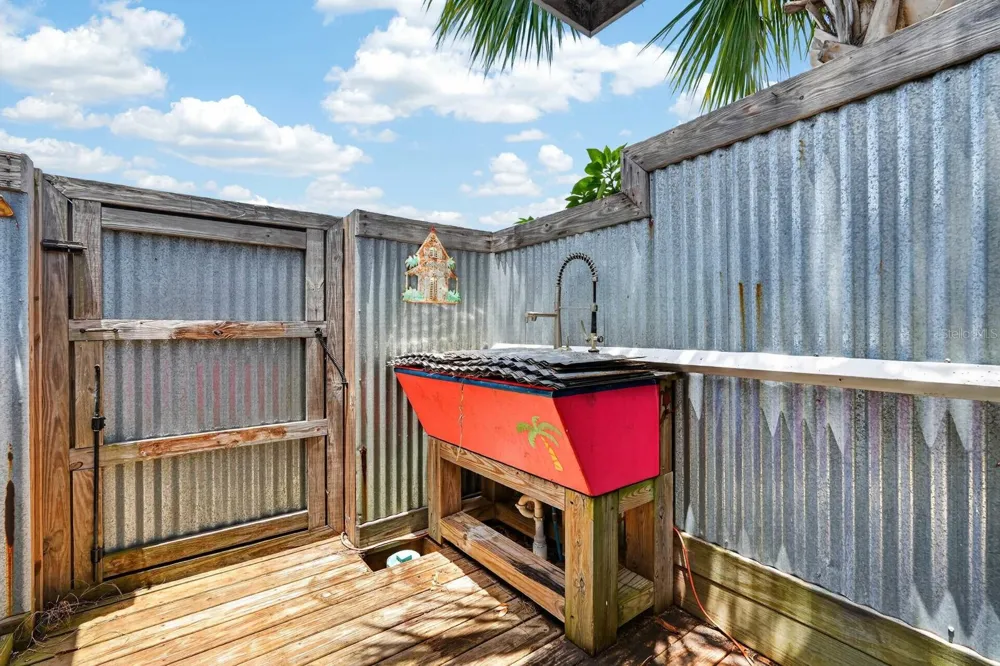 2071 S PENINSULA DRIVE Daytona Beach, FL 32118