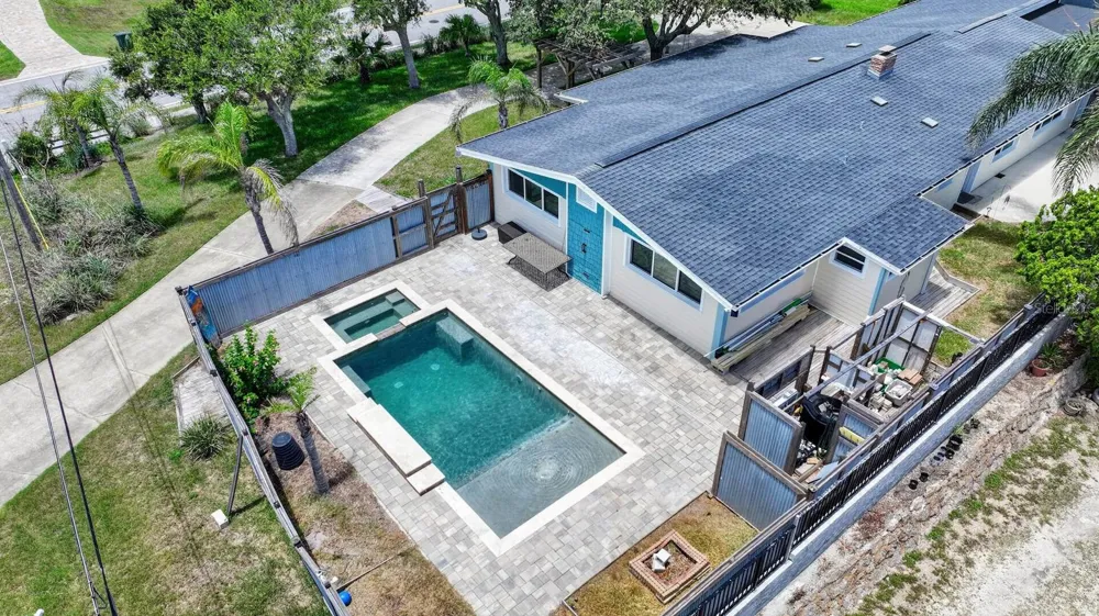 2071 S PENINSULA DRIVE Daytona Beach, FL 32118