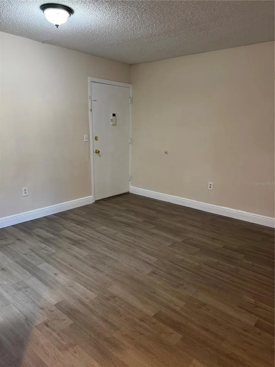 948 LAKE DESTINY ROAD #C Altamonte Springs, FL 32714
