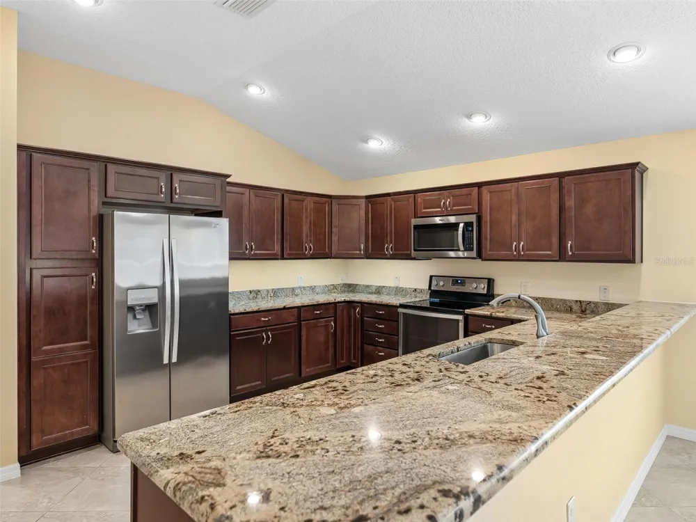 2877 FEUSTEL AVENUE The Villages, FL 32163