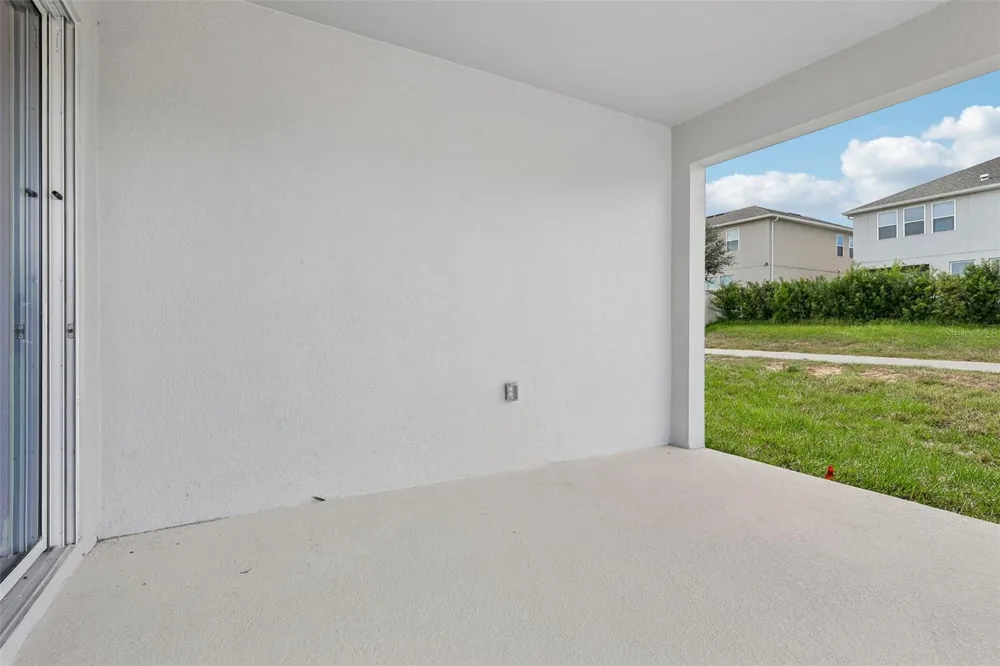 436 LEMONGRASS ROAD Minneola, FL 34715