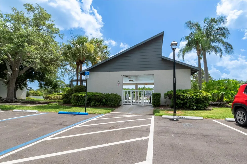 11201 122ND AVENUE #234 Largo, FL 33778