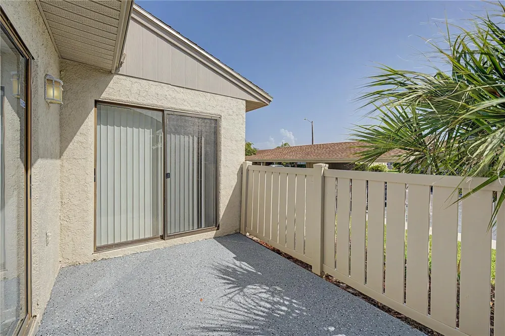 75 POOLE PLACE Oldsmar, FL 34677