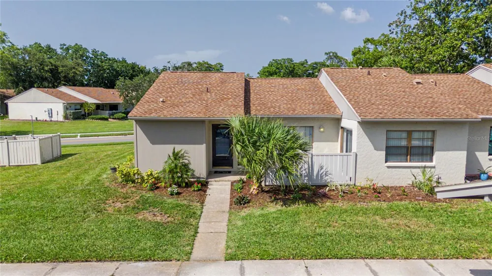 75 POOLE PLACE Oldsmar, FL 34677