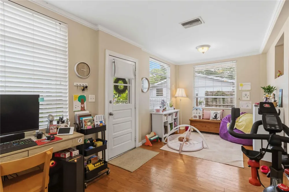 2442 NOVUS STREET Sarasota, FL 34237