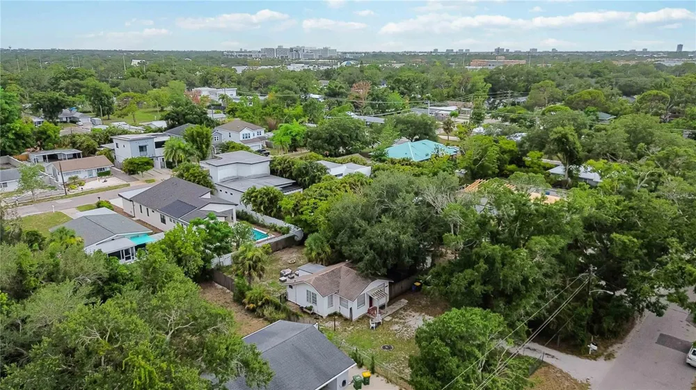 2442 NOVUS STREET Sarasota, FL 34237