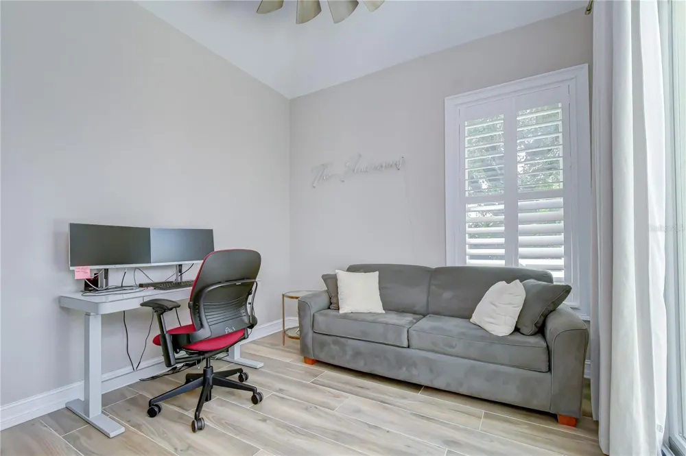 3530 FOX SQUIRREL LANE Valrico, FL 33596