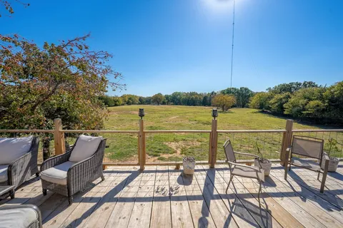 1696 County road 222
