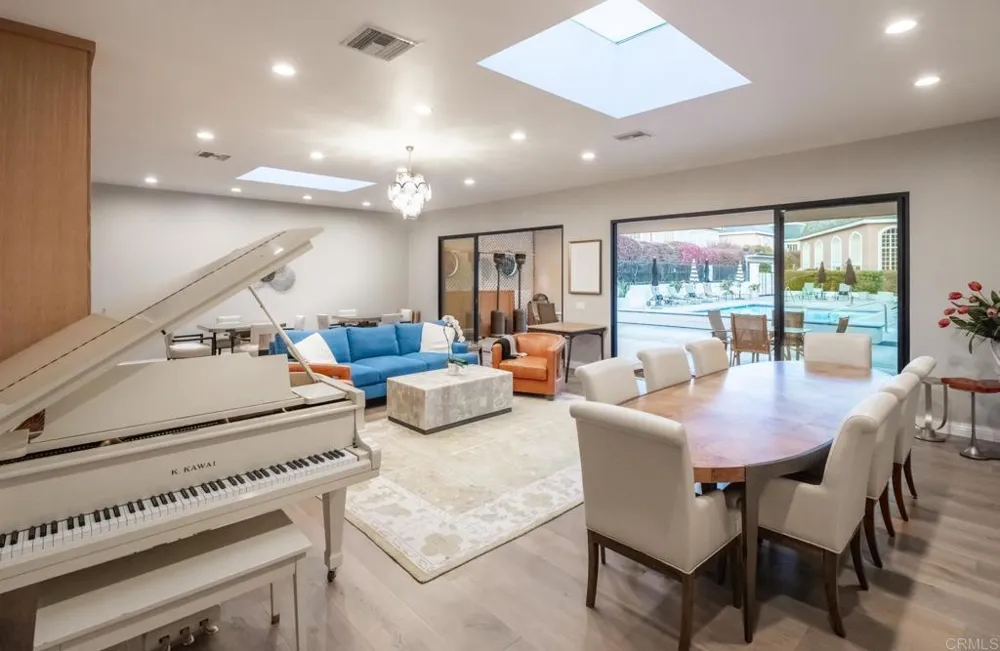 7487 Via De Fortuna Carlsbad, CA 92009