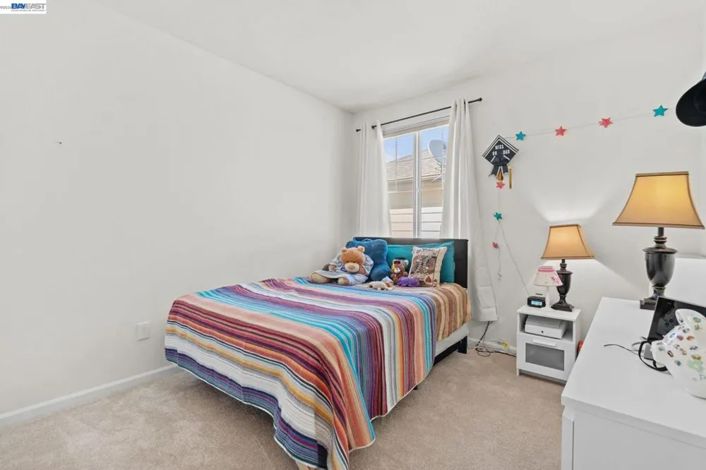 663 Falling Star Drive Martinez, CA 94553