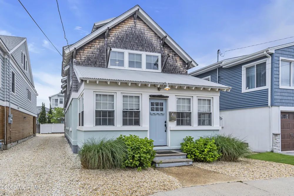 196 3rd Avenue Manasquan, NJ 08736