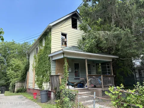 136 Ridge Avenue