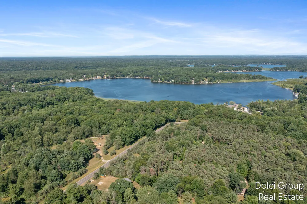 11778 Red Feather Lane Morton Township, MI 49346