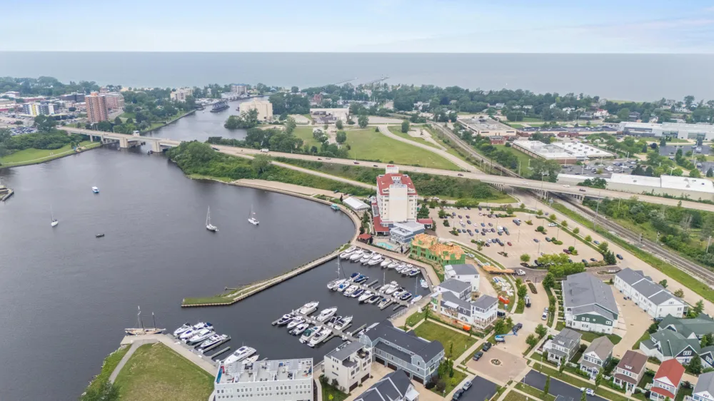 820 Sailors Way St Joseph City, MI 49085