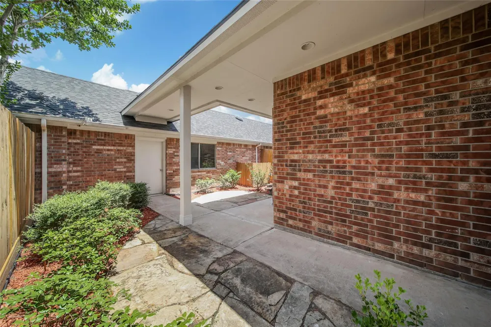 3330 Knollcrest Lane Pearland, TX 77584