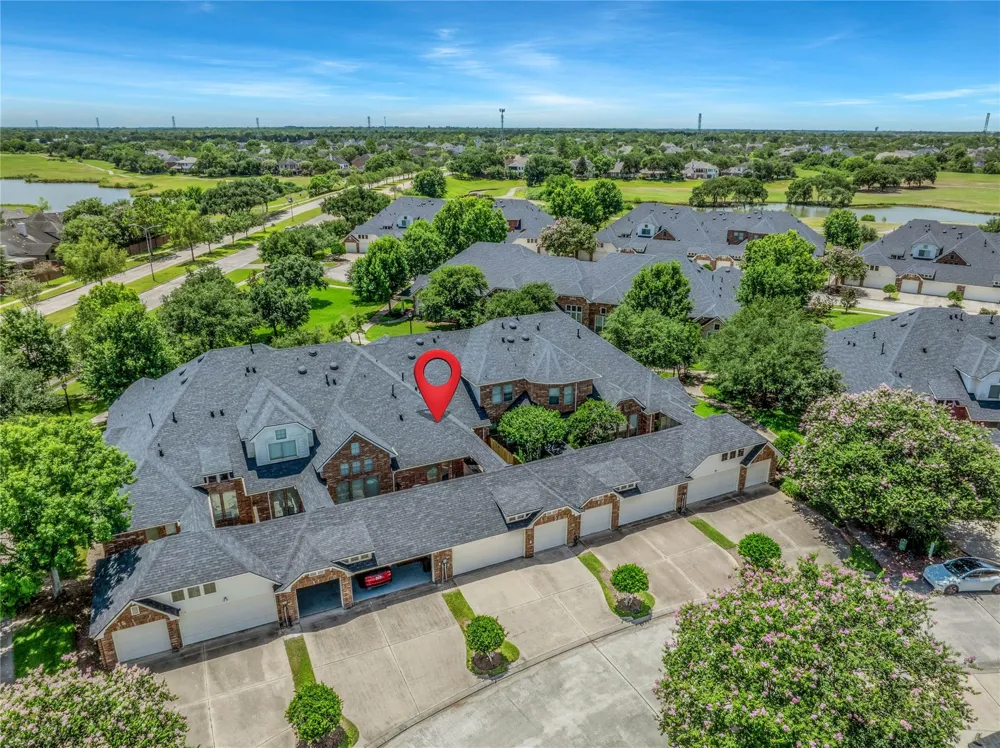 3330 Knollcrest Lane Pearland, TX 77584