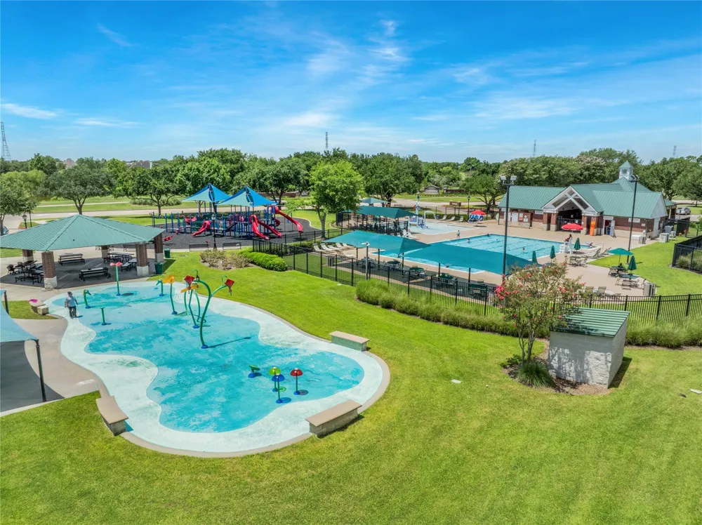 3330 Knollcrest Lane Pearland, TX 77584