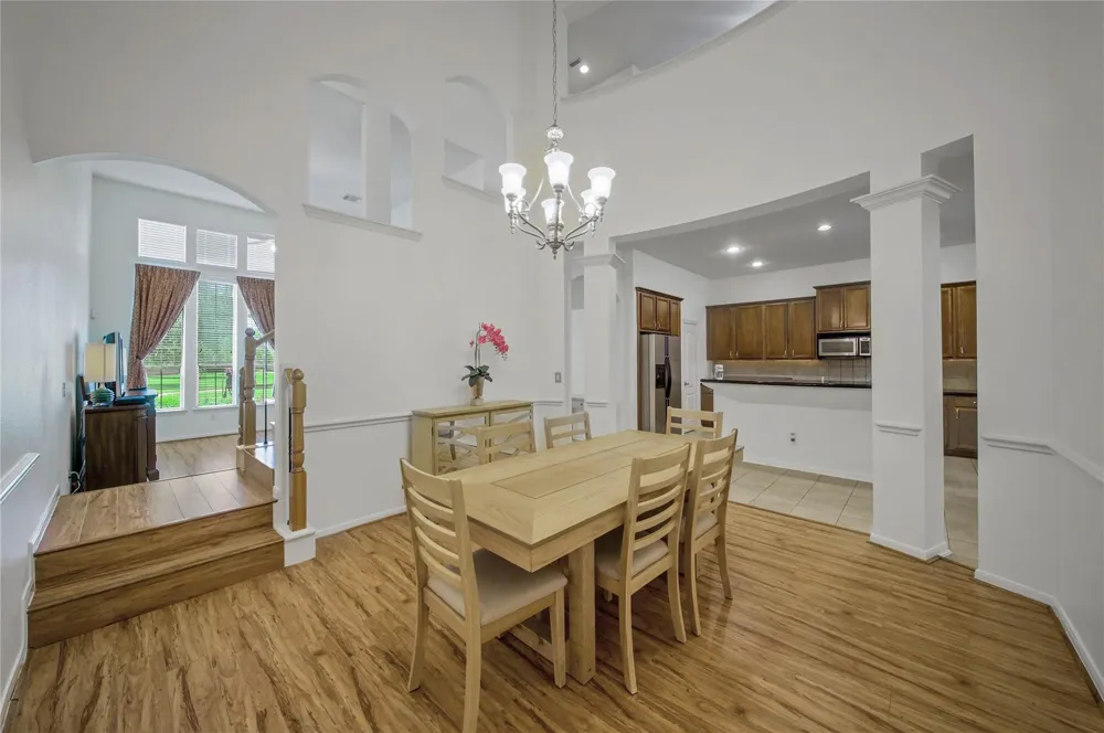 3330 Knollcrest Lane Pearland, TX 77584