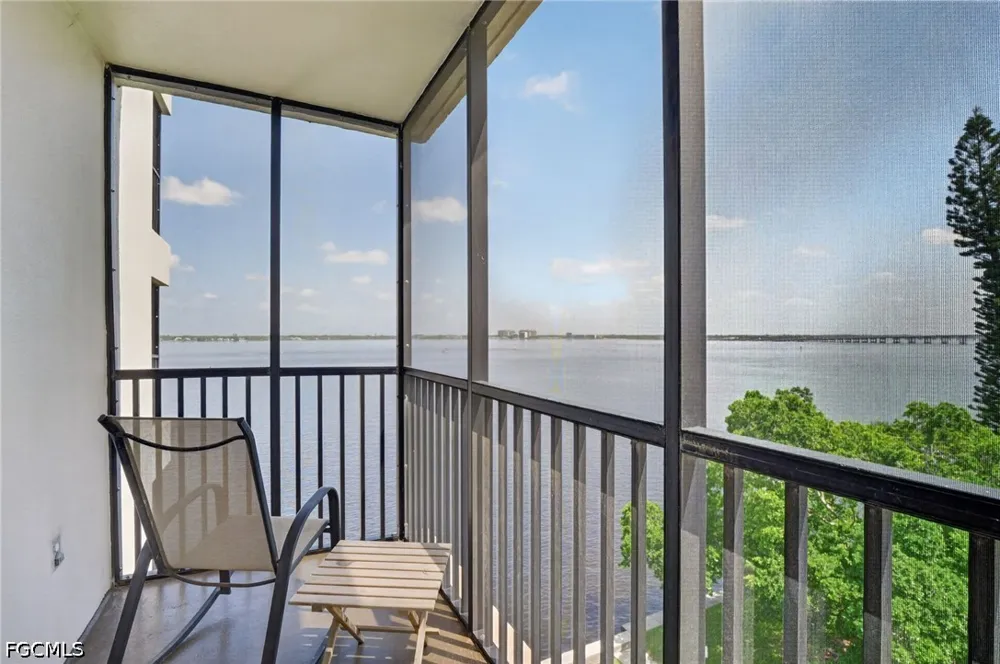 Virginia Avenue #503 Fort Myers, FL 33901