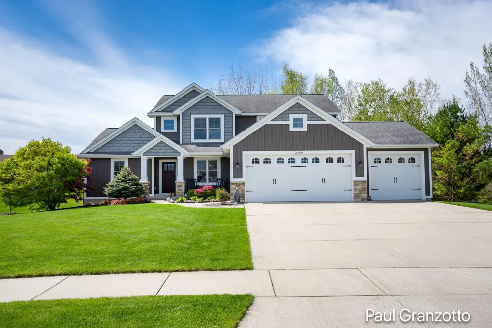 2480 Cedar West Drive Jenison, MI 49428