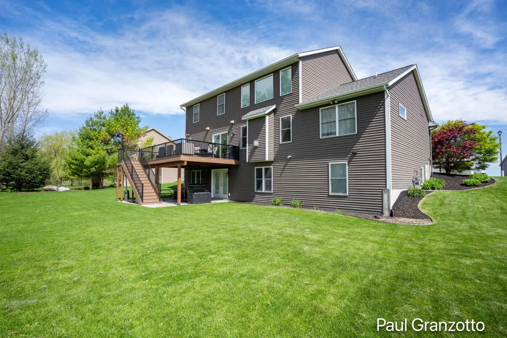 2480 Cedar West Drive Jenison, MI 49428